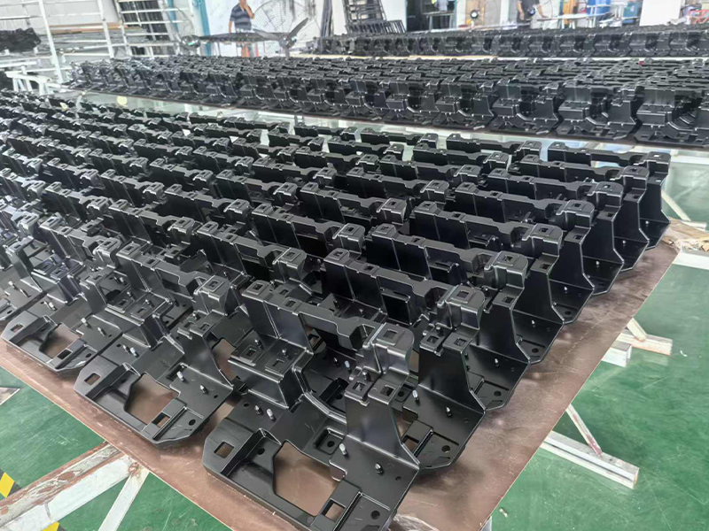 新能源汽车配件