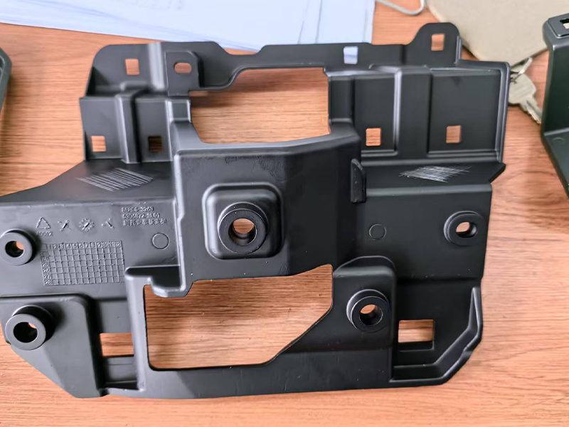 新能源汽车配件